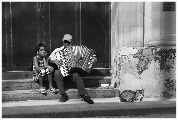 Busker - Cuba